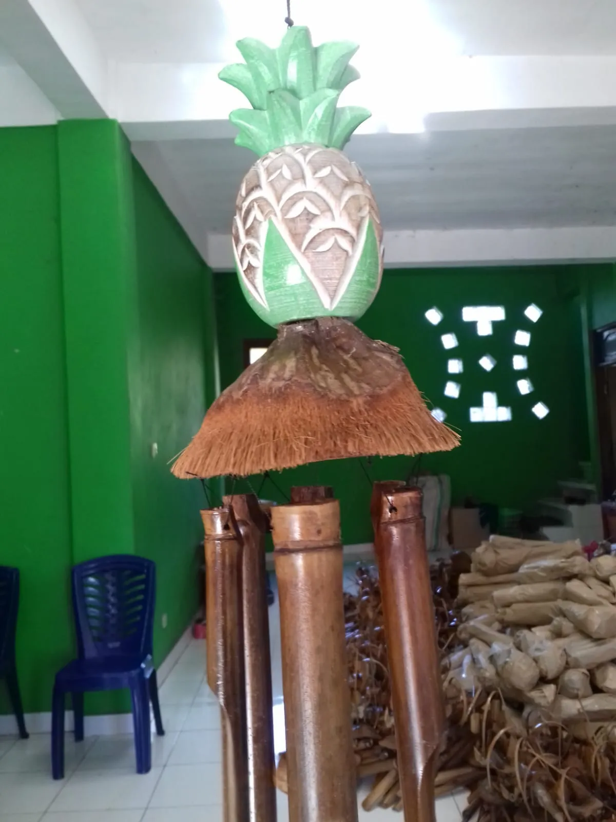 Pineapple 30cm